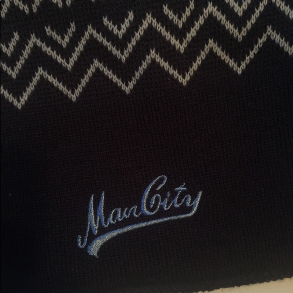 Manchester City scarf 🧣 - Picture 2 of 5